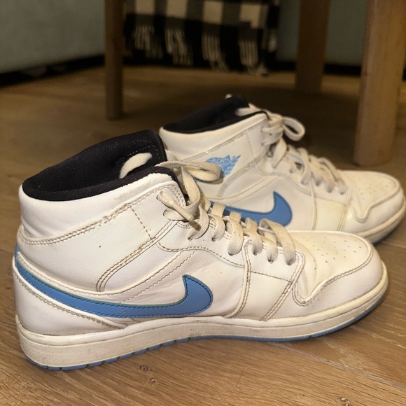 Nike Air Jordan Retro 1 UNC Legend Blue University Blue Mid Sneakers Men’s 8 - Picture 3 of 4